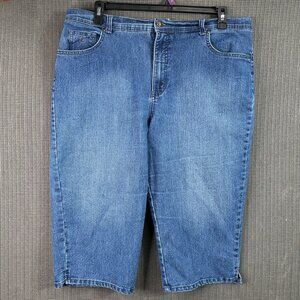 Gloria Vanderbilt Womens Size 18 Blue Denim Bermuda Shorts Beaded Back Pockets